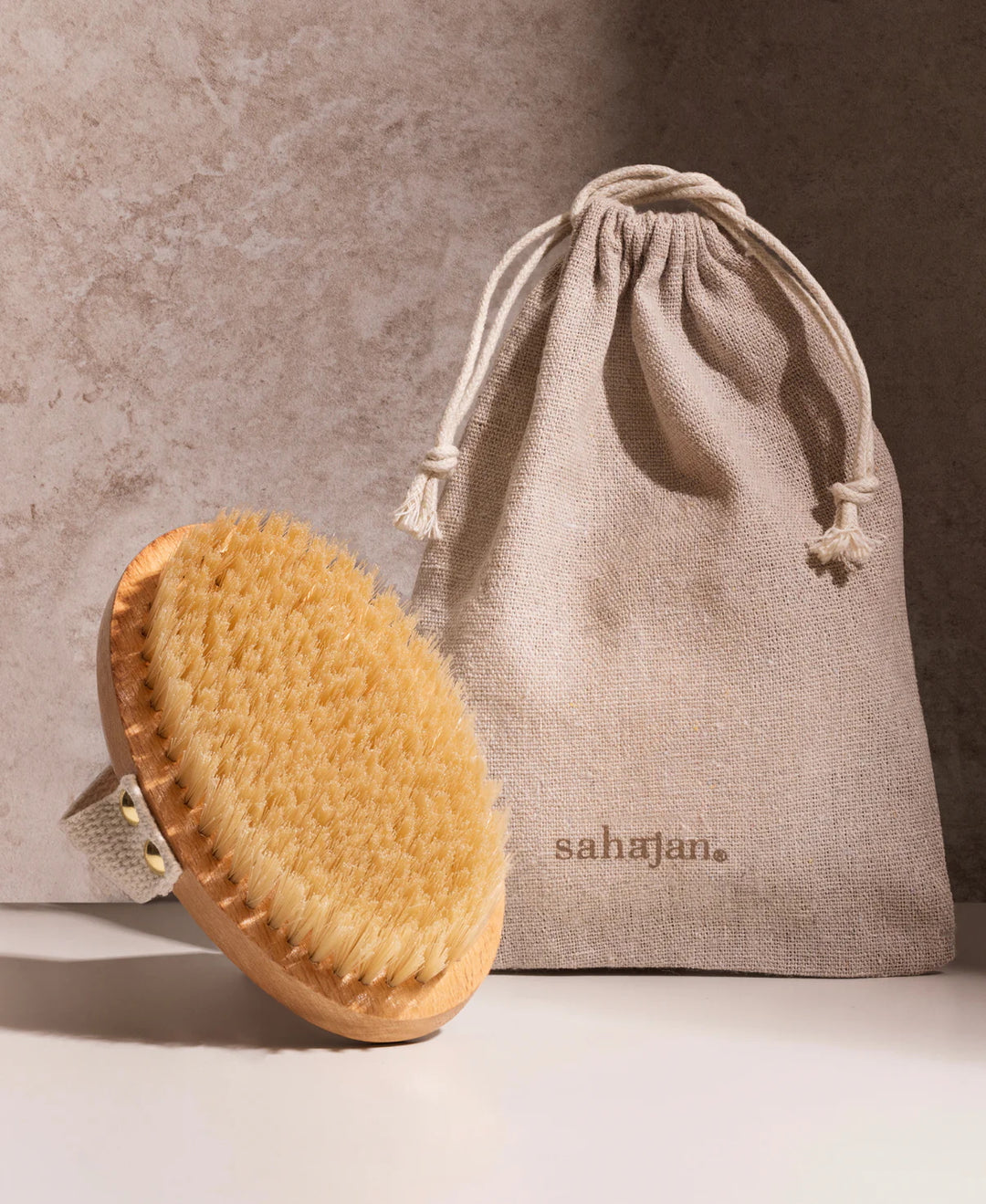 La brosse à sec ayurvédique