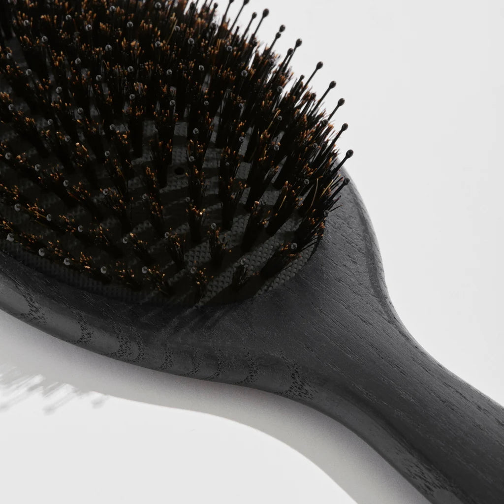 Brosse à cheveux revitalisante large | 4 couleurs